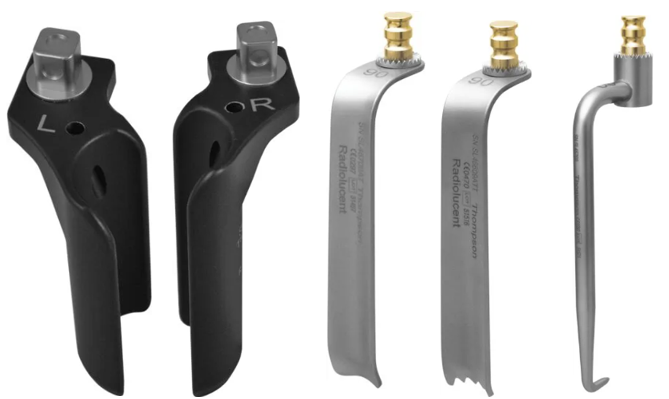 Thompson retractor blade